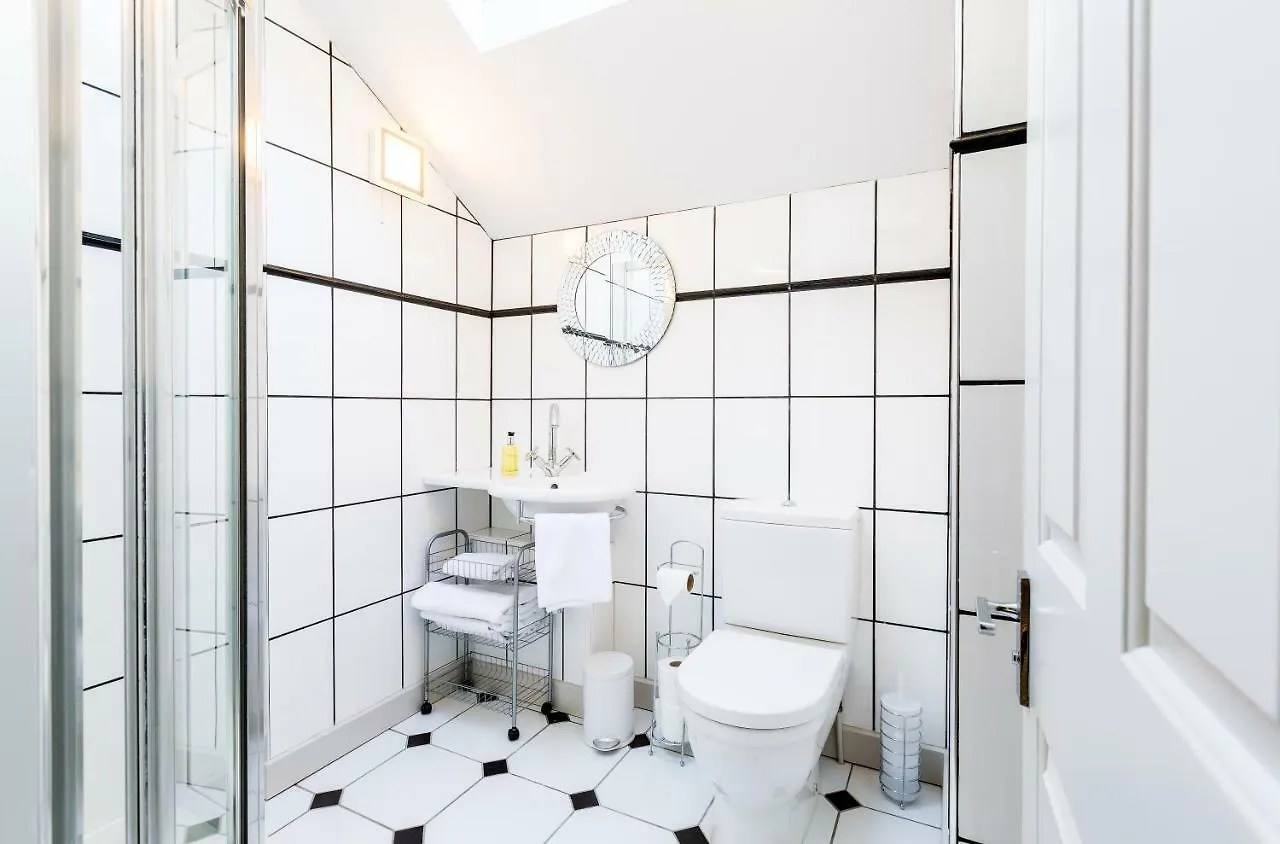 Luxury Apartments - 10 Royal Parade Cheltenham 0*,